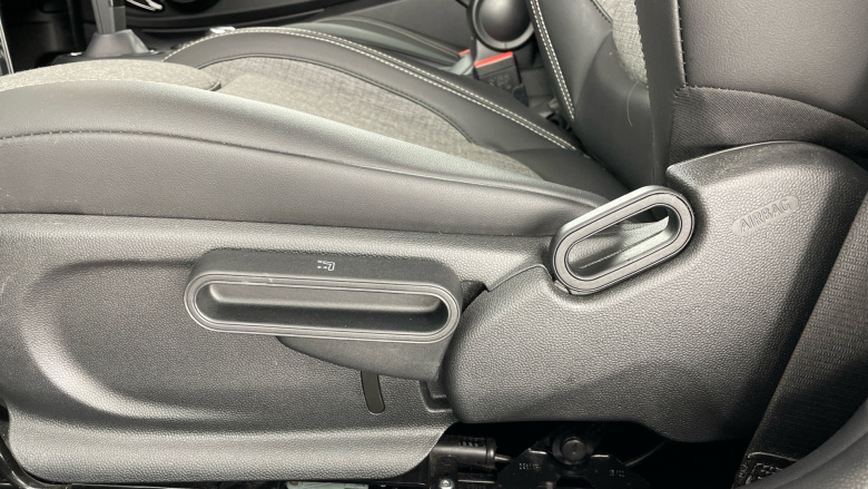 MINI Hatchback 135kW Cooper S Level 2 33kWh 3dr Auto Electric Hatchback